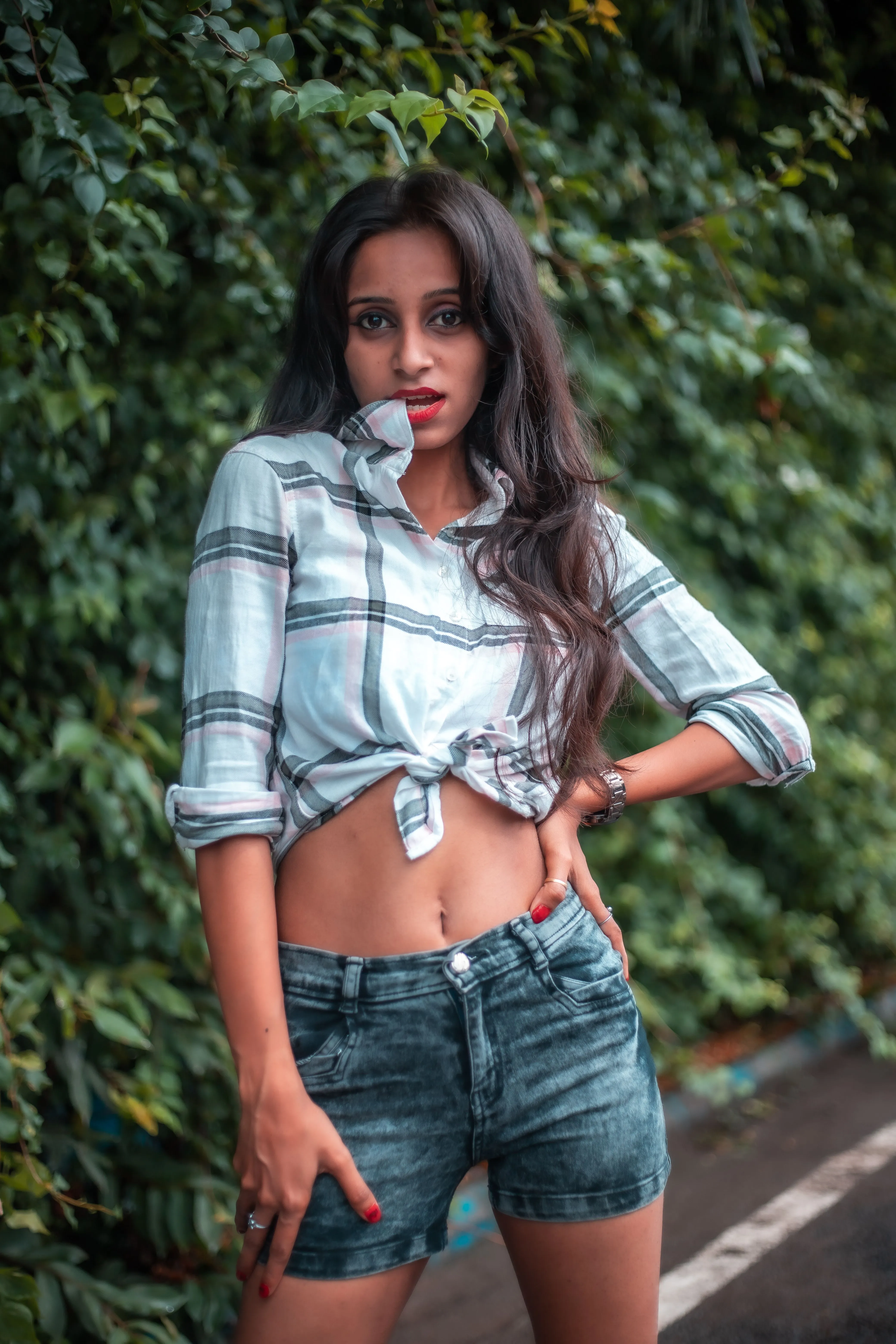 Mira - Sophisticated Lounge Companion
